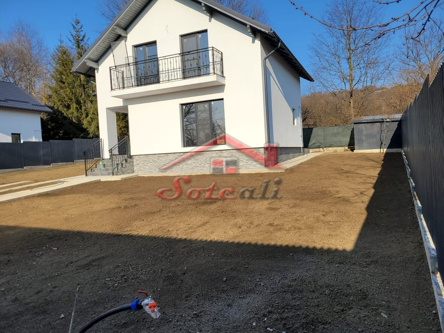 Casă Nouă de Vânzare în Cornu de Jos - Poză 1