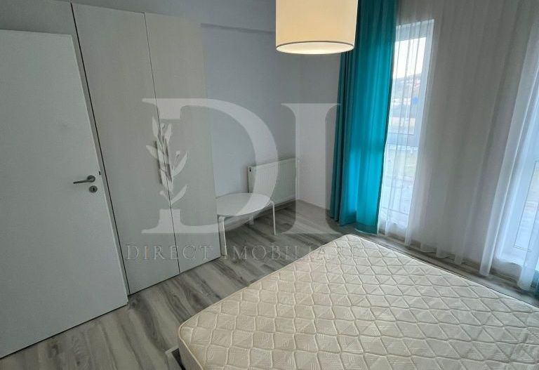 Apartament de vanzare/ Zona  Eroilor / Floresti - Poză 1
