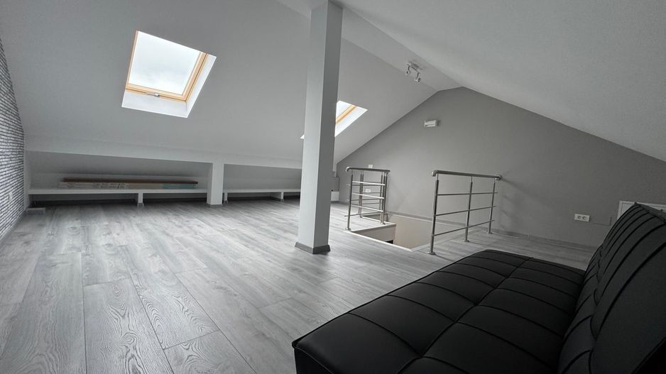 Vila noua cu mansarda Cosmopolis - Poză 11