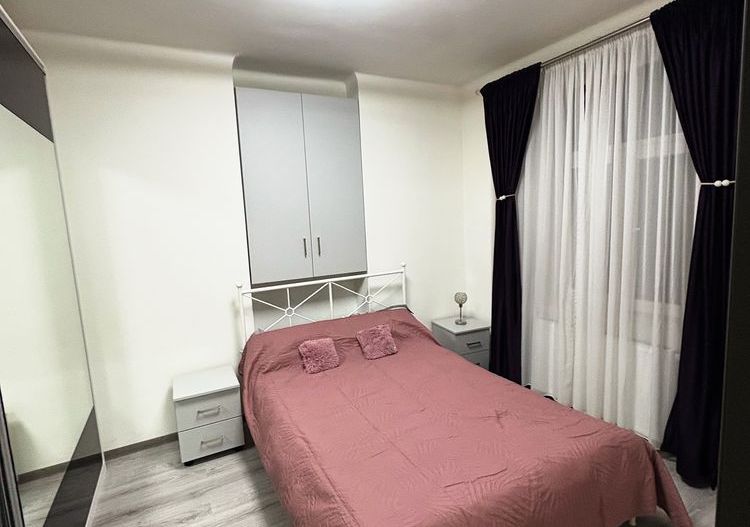 De Inchiriat apartament langa Palatul Parlamentului- cu parcare inclusa - Poză 2
