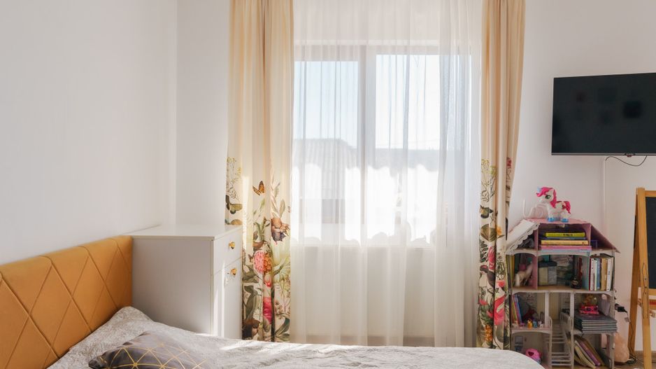 PALAZU MARE -  Vila Duplex cu 4 Camere, Panorama Superba si Curte Amenajata - Poză 32