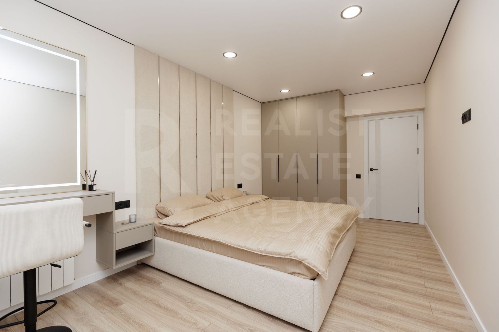 Vânzare, apartament, 2 dormitoare, str. Ion Buzdugan, Buiucani - Poză 8