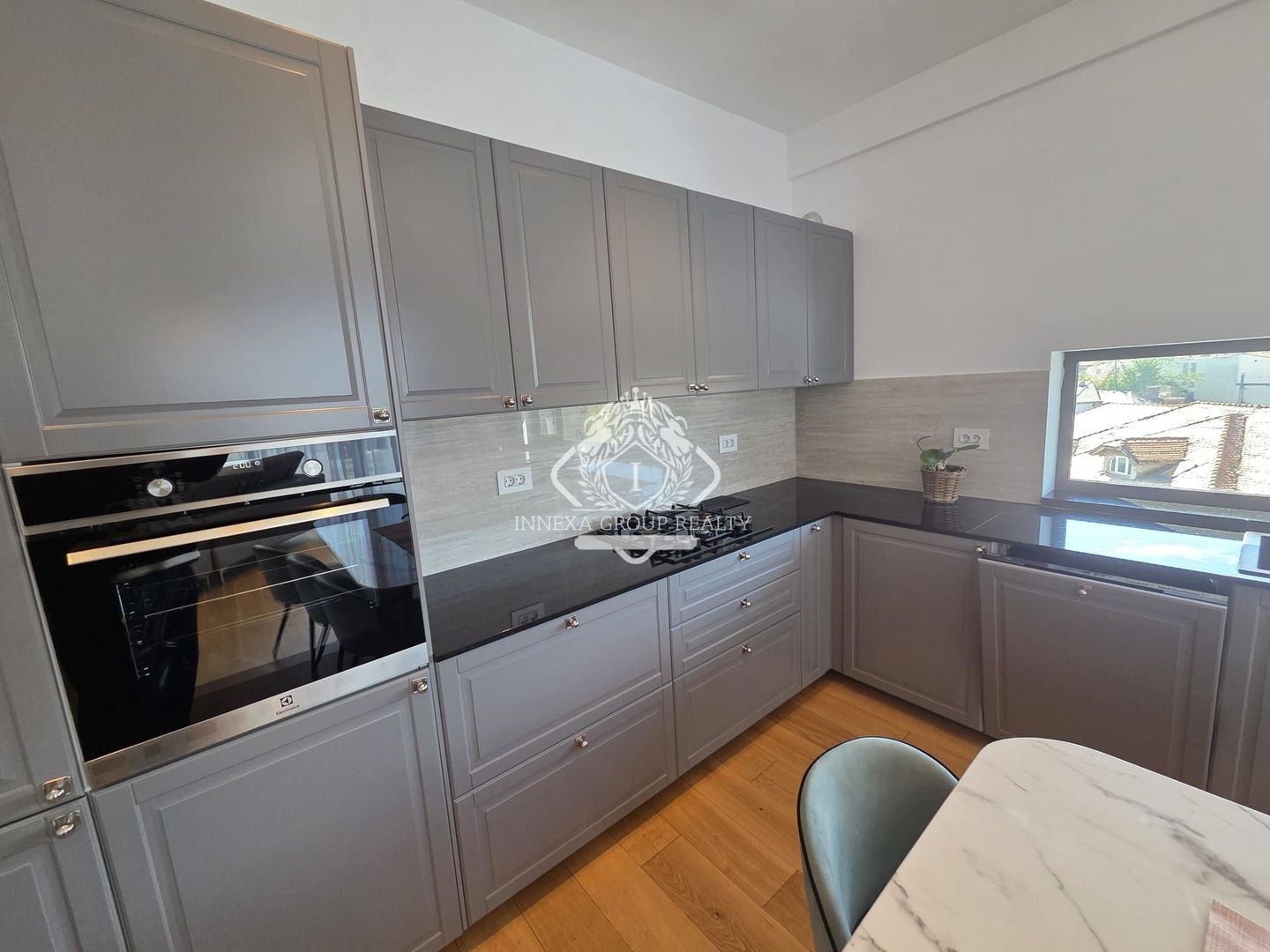 Apartament spectaculos de 4 camere Cismigiu | Terasa 33mp | 2 locuri de parcare - Poză 3
