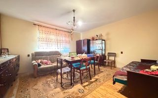 CASA DE VANZARE IN AVRIG – SPATIU GENEROS - Poză 5