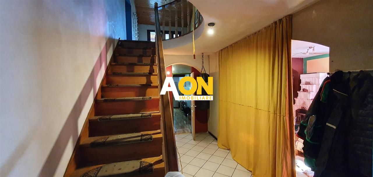 Casa cu 5 camere, 1500 mp teren, Centru. Pretabila pentru muncitori - Poză 4