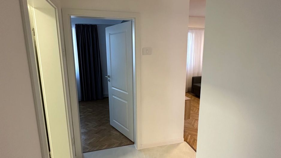 Apartament cu 3 camere de închiriat în zona Ultracentral - Poză 18