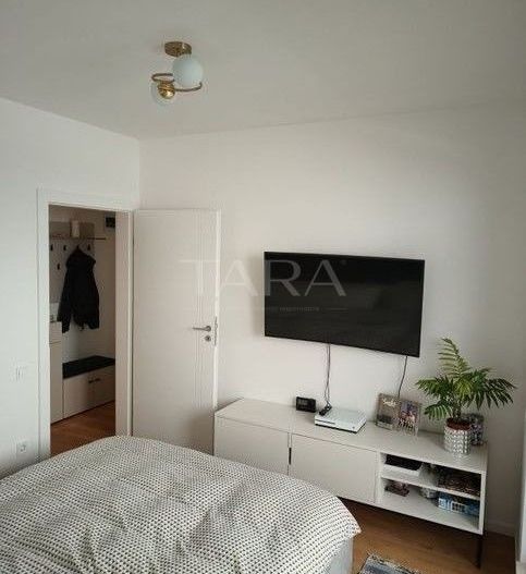 Apartament 3 camere + Parcare CF - Poză 1