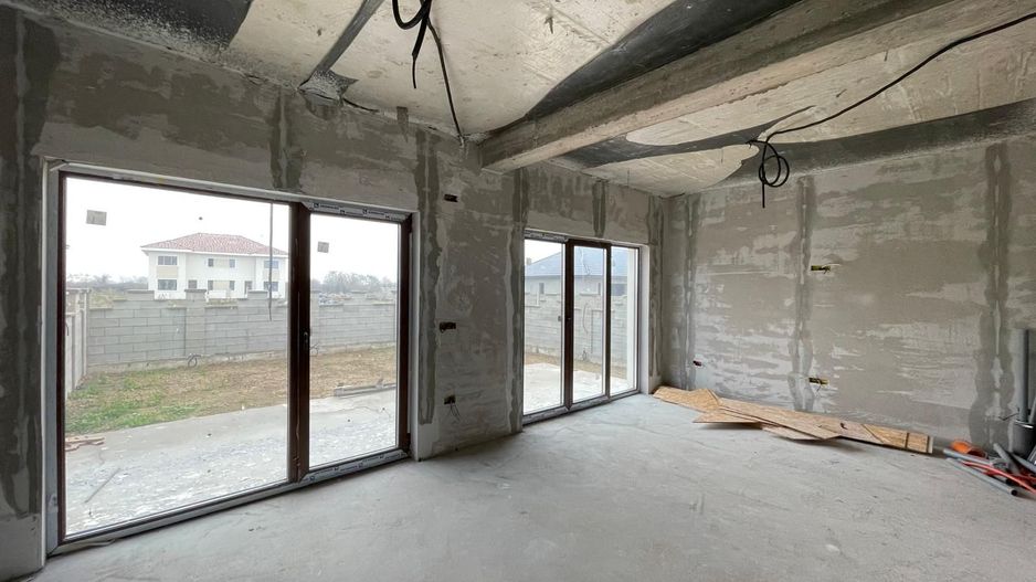 Duplex 3 dormitoare - 3 bai - Mosnita Noua - Poză 1