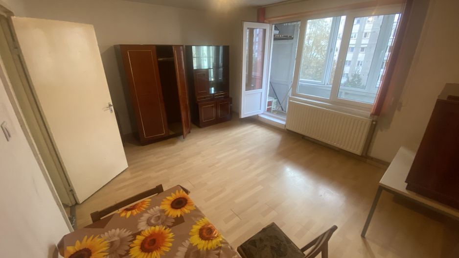 Apartament cu 1 camera,zona Dambu Pietros - Poză 1