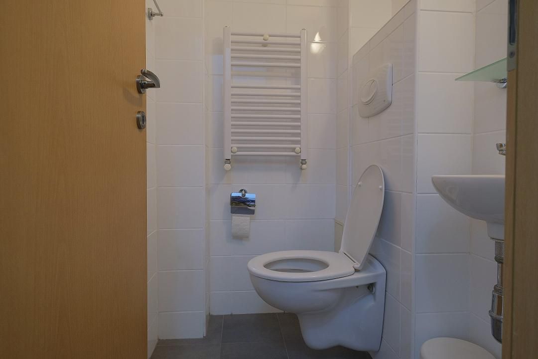 HERASTRAU, apartament deosebit, etaj 2 in bloc 2005 - Poză 10