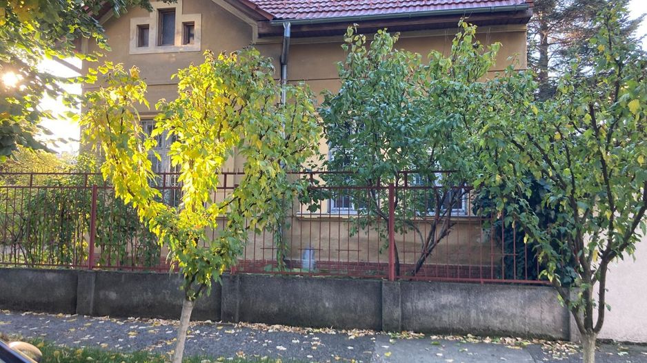 Casa cu teren generos zona Brâncoveanu - Poză 2
