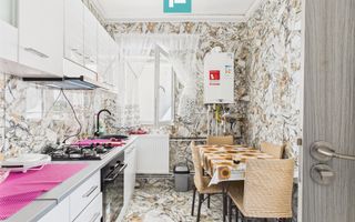 Casă cu 3 camere, anexe  locație Premium în Pecica - Poză 12