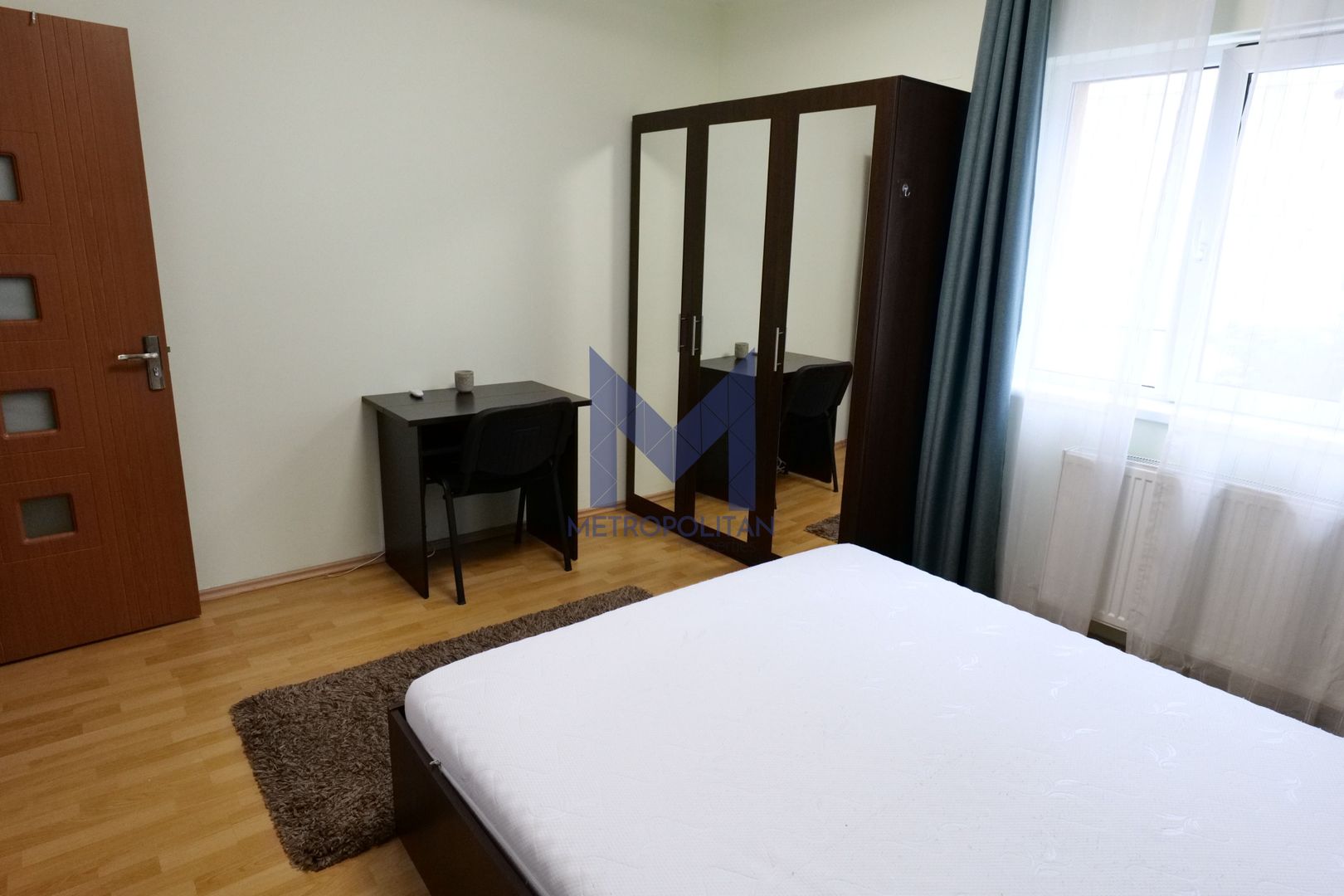 De închiriat apartament luminos 3 camere - Poză 7