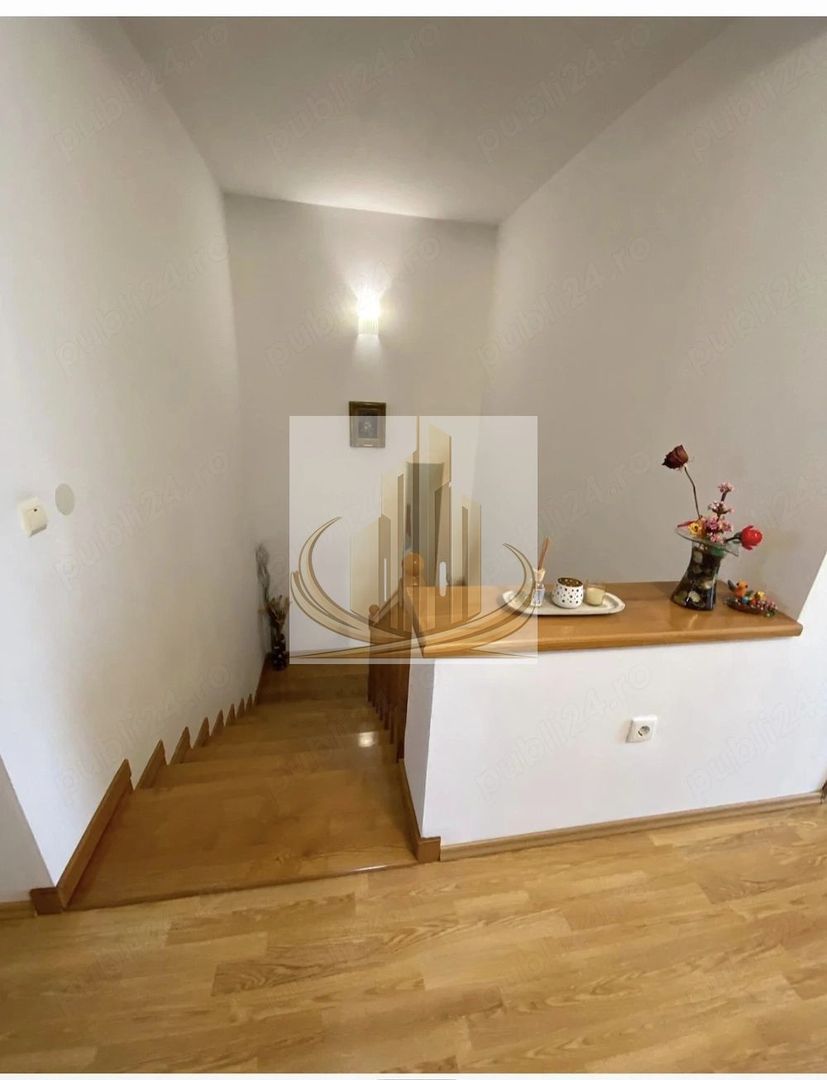 Duplex Ghiroda | 5 camere | 150 mp + 325 mp teren | Posibil 2 unități - Poză 1