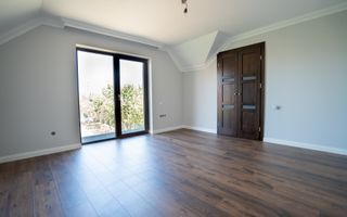 Casa Episcopia cu 774 mp teren, 4 dormotoare - Poză 7