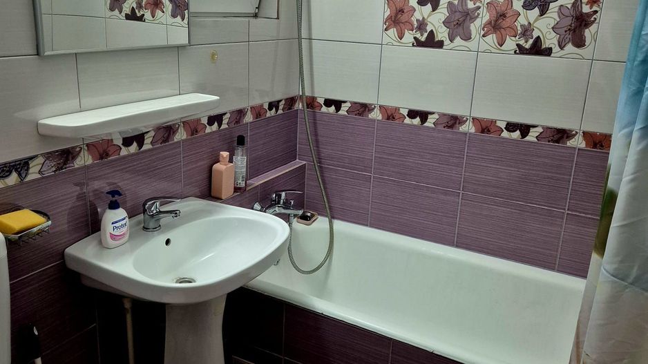 APARTAMENT 3 CAMERE DE INCHIRIAT |  RENOVAT |  GORJULUI - Poză 10
