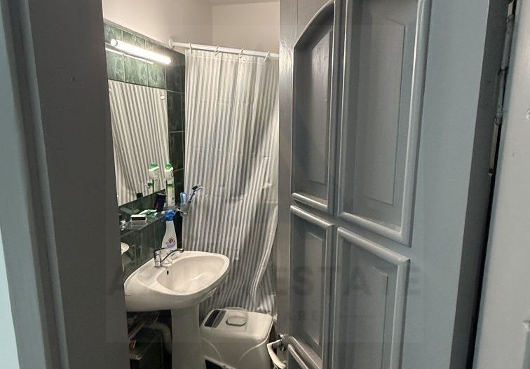 Apartament 3 camere 78 mp utili 3 balcoane 2 bai boxă  zona Terezian - Poză 8