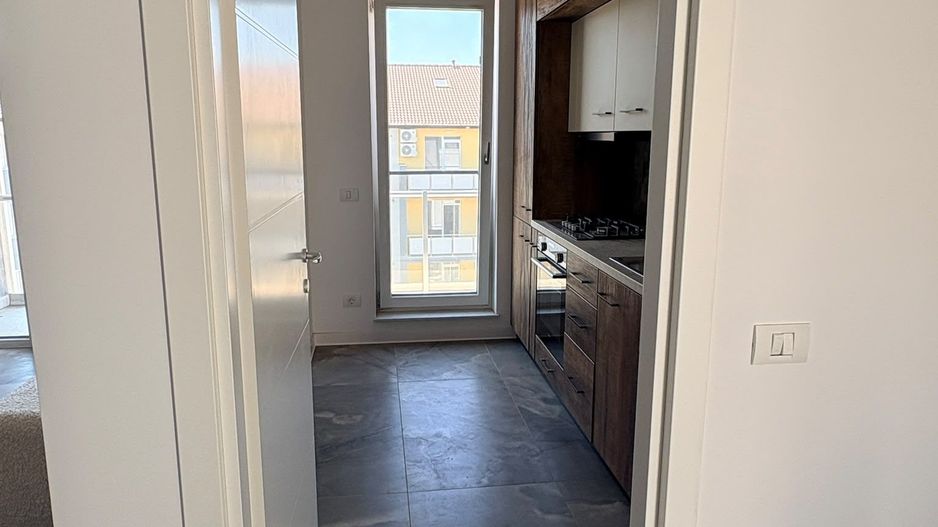 MOBILAT MODERN, 2 CAMERE, GIROC - Poză 3
