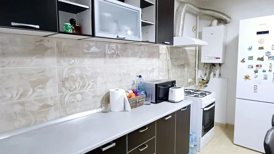 APARTAMENT 3 CAMERE, LEONIDA, CENTRALA, MOBILAT-UTILAT - Poză 6