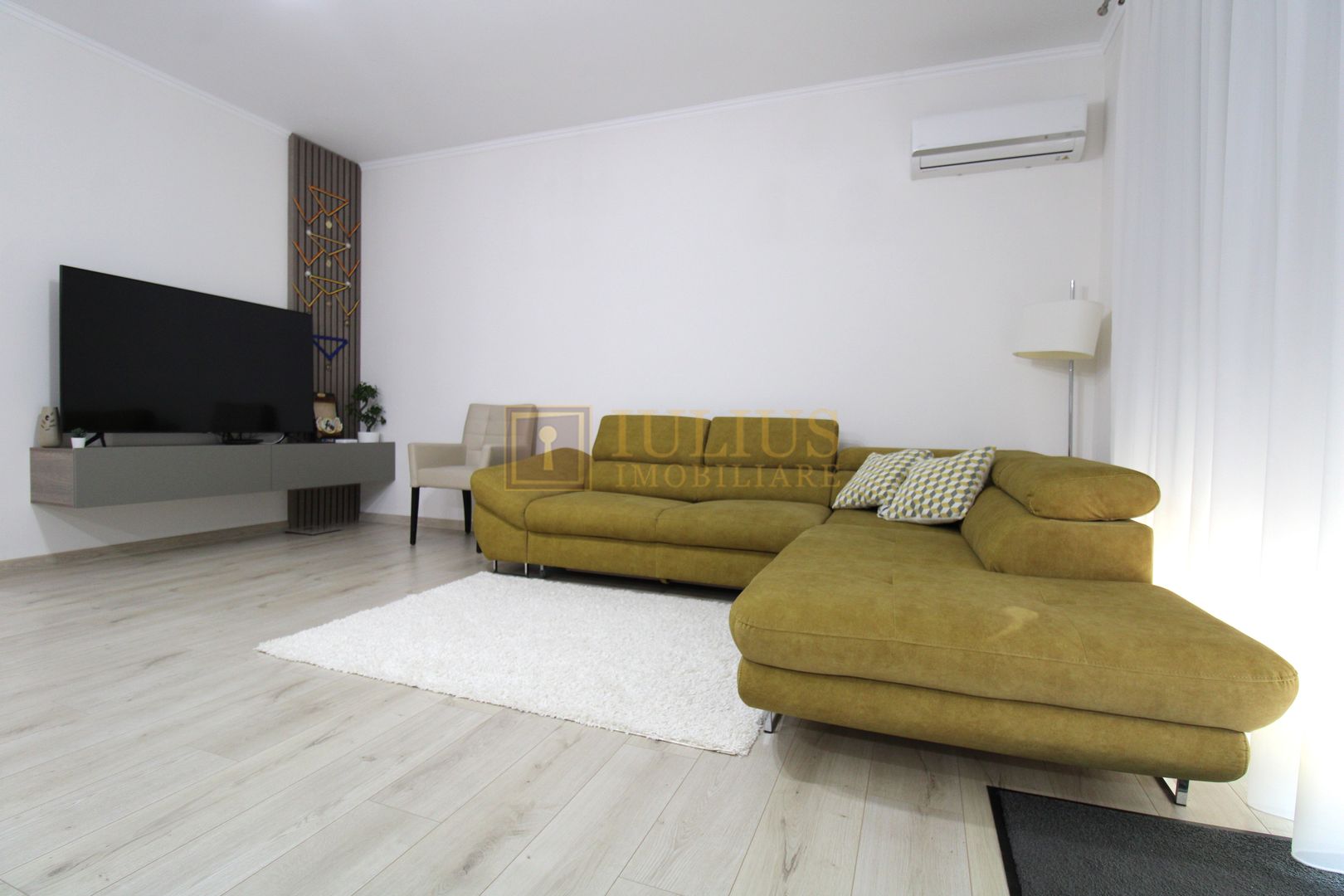 Gradina si terasa + debara; 3 camere mobilate la superlativ. - Poză 4