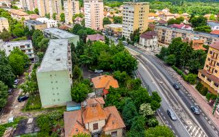 Vilă cu potențial pe Calea Romanilor - Poză 4