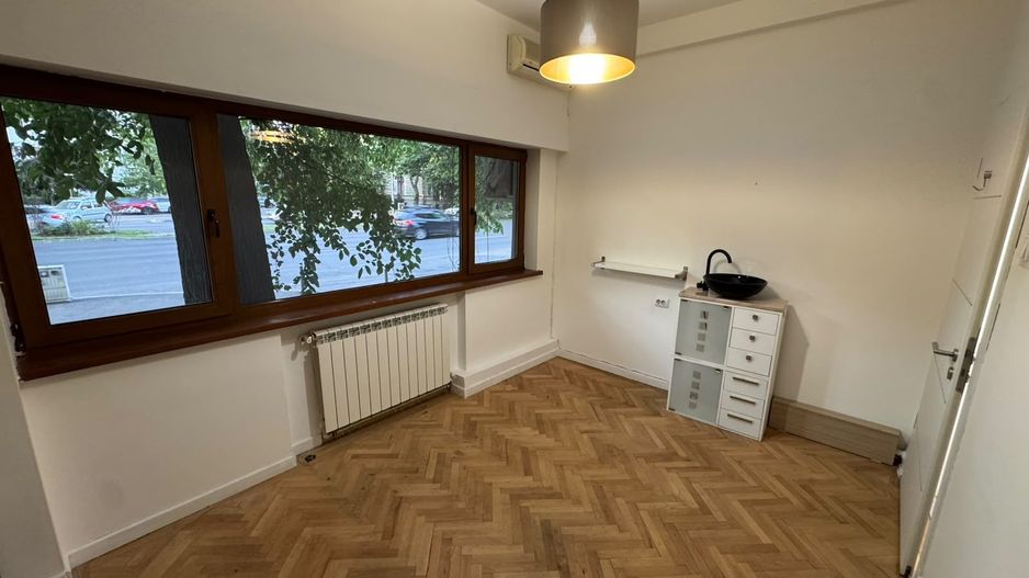 Apartament Victoriei, 79 mp, Parter - Potrivit Locuință sau Spațiu Comercial v19 - Poză 9