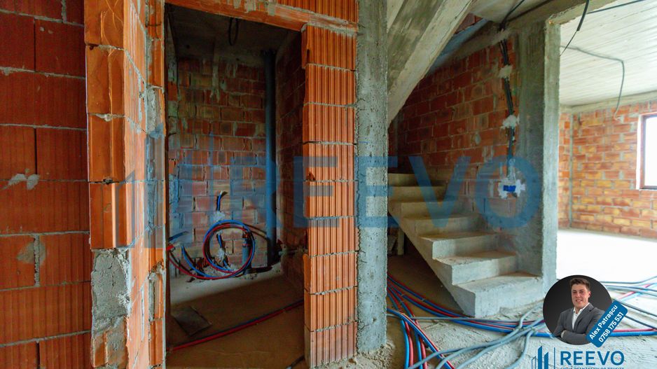 Vilă spațioasă cu vedere la pădure, la doar 15 minute de Bacău! - Poză 19