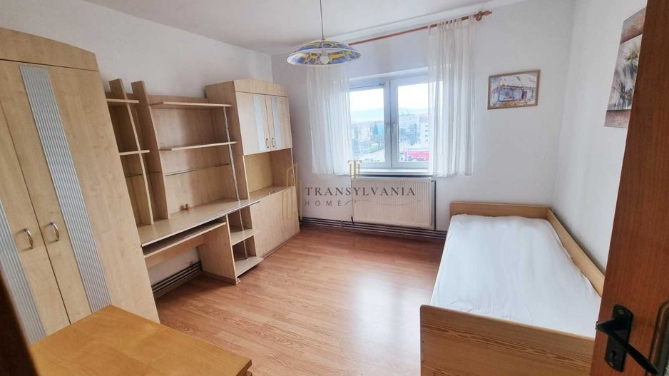 Apartament 3 camere decomandat, Terezian - Poză 1
