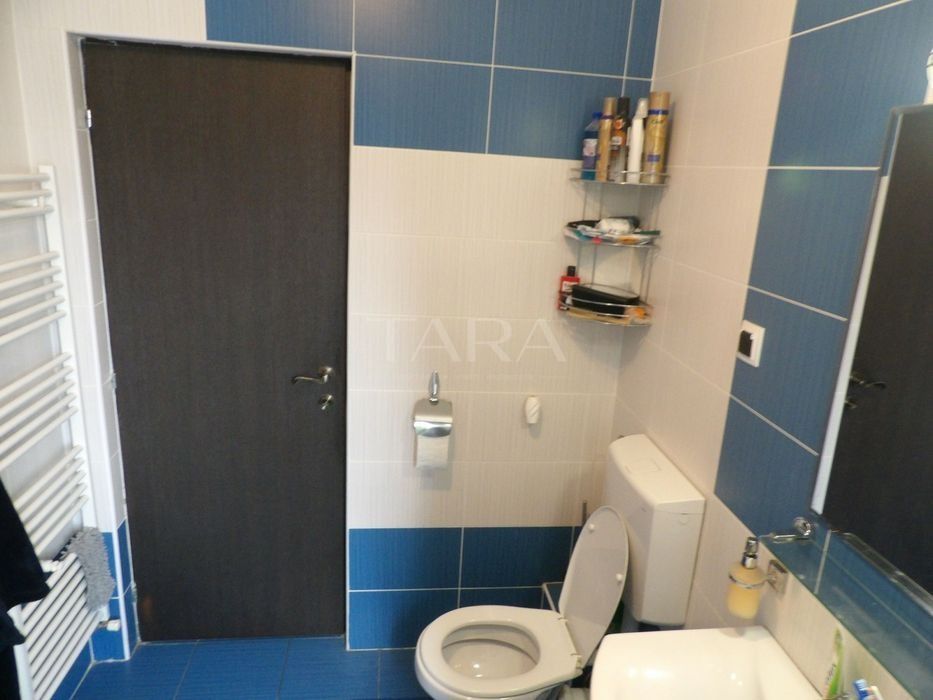 Apartament cu 3 camere de vânzare, Floresti - Poză 5