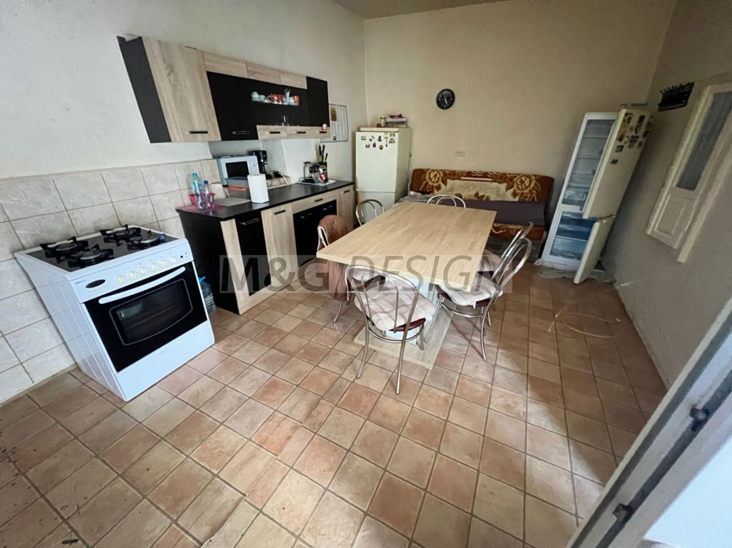 Casa 4 camere 2800mp teren - Poză 4