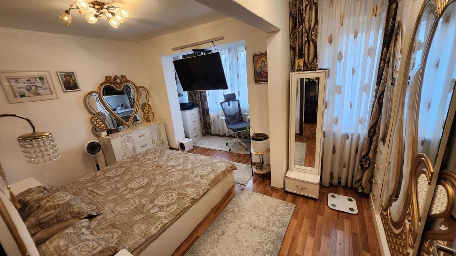 vand apartament 4 camere ,Bulevardul Tudor Vladimirescu-Iruc, etaj 2, - Poză 8