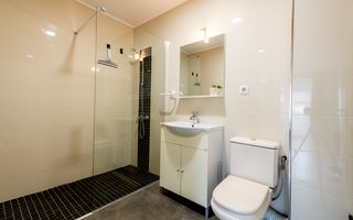 Inchiriere apartament 3 camera, 68mp + balcon, loc parcare, zona Terra - Poză 9