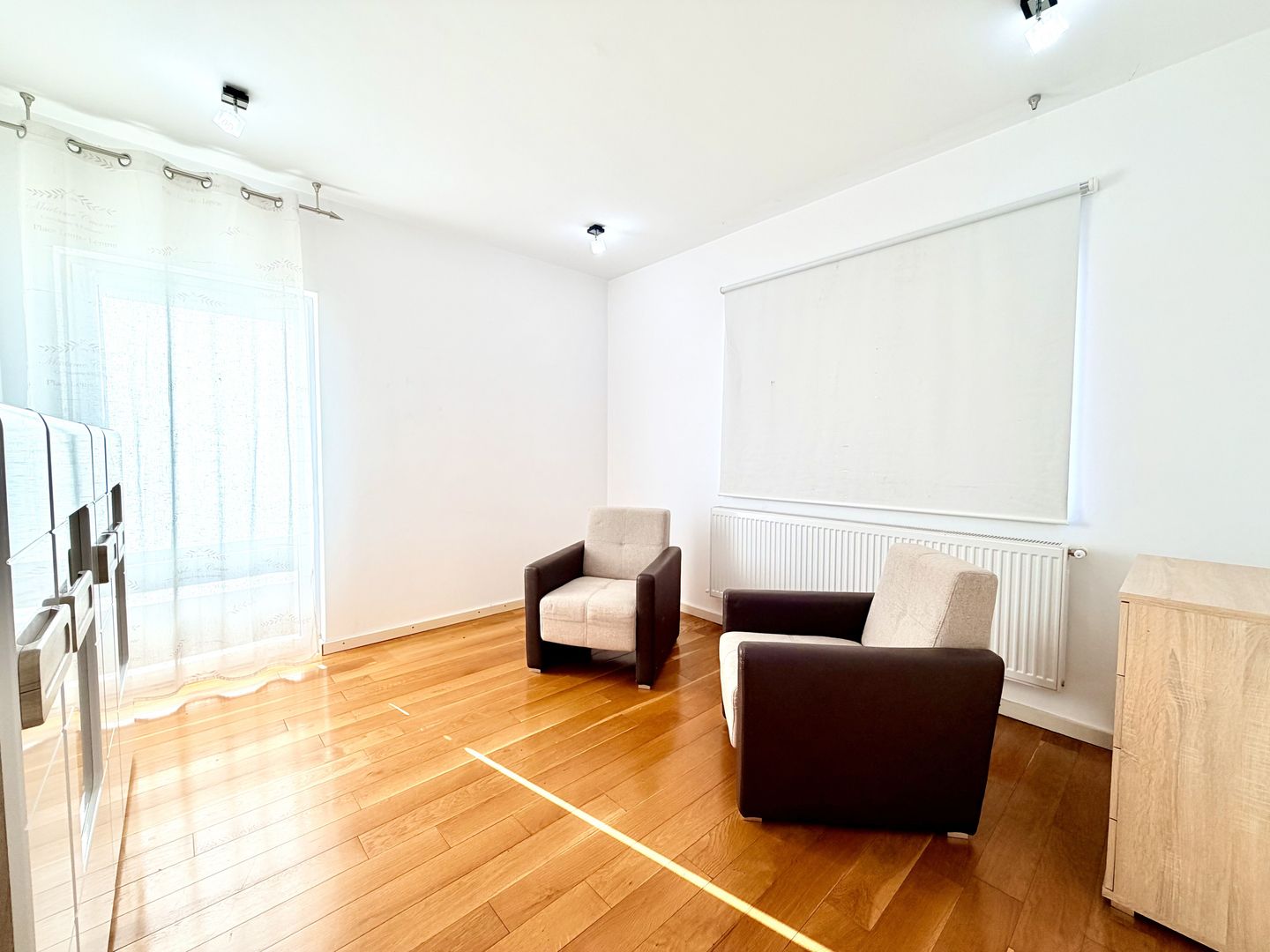 Apartament elegant -curte proprie - garaj - Poză 17