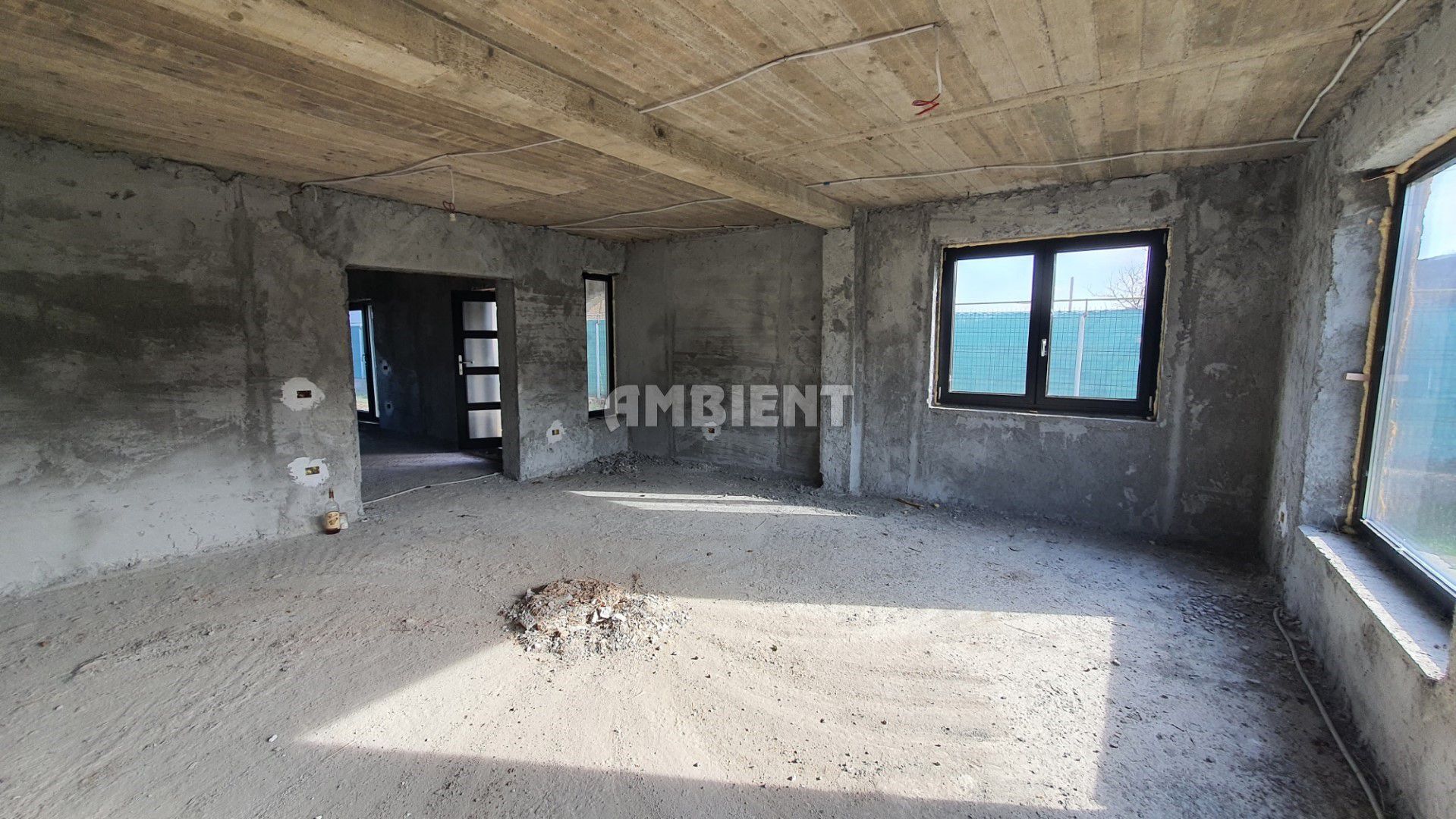 CASĂ individuală P+1E și teren 3000 mp, zona BRODOC; - Poză 5