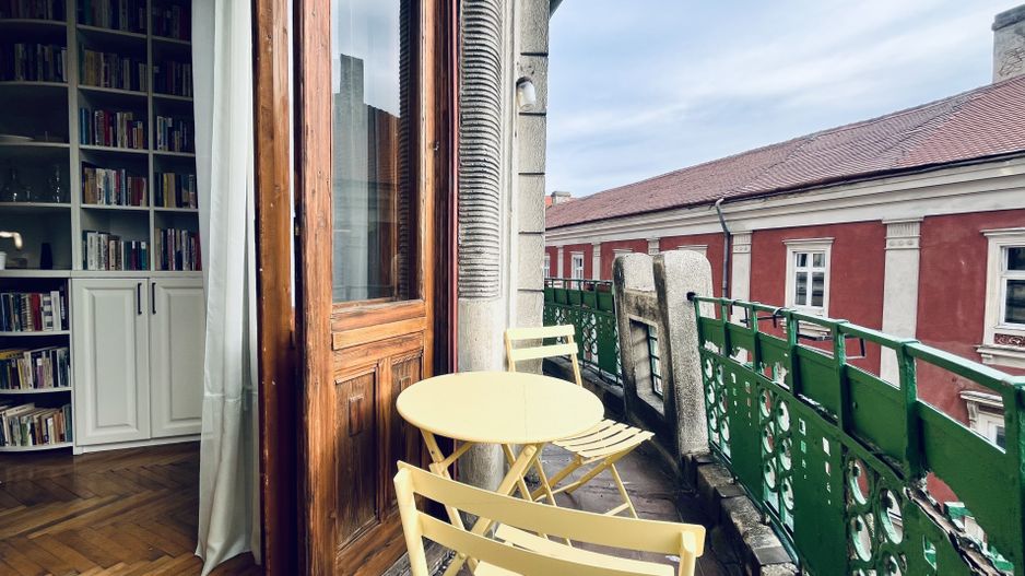 Apartament grandios cu vedere spectaculoasă spre Piața Libertății - Poză 31