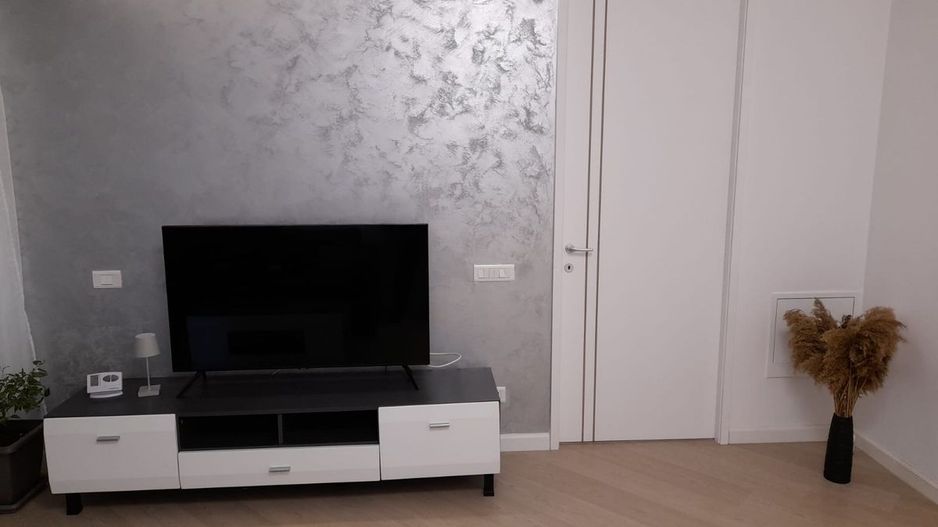 GARSONIERA COCHETA  ZONA VACARESTI - Poză 2