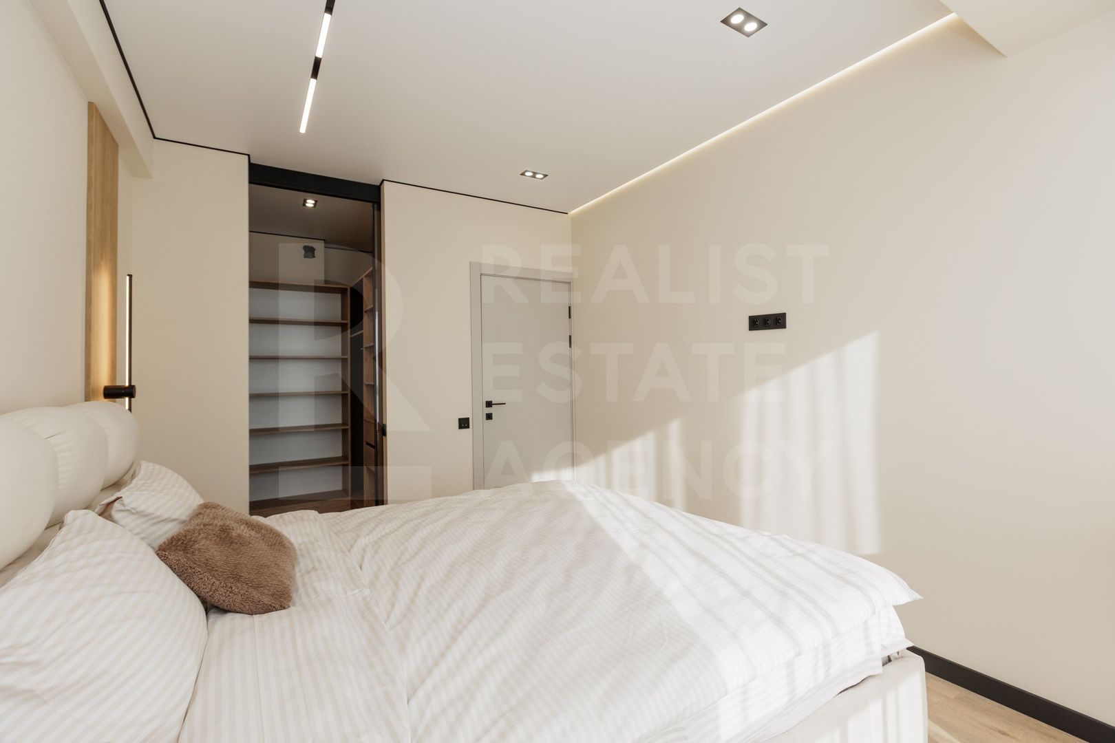 Vânzare, apartament, 2 camere, str. Ghica Voda, Botanica - Poză 11