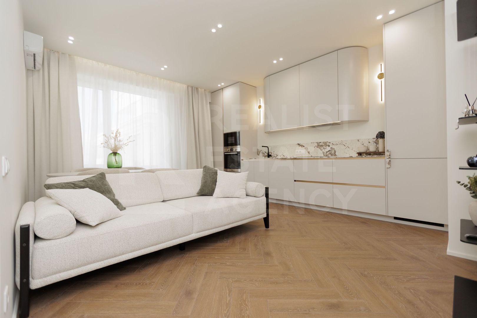 Vânzare, apartament, 2 camere, str. Constantin Stere, Centru - Poză 1