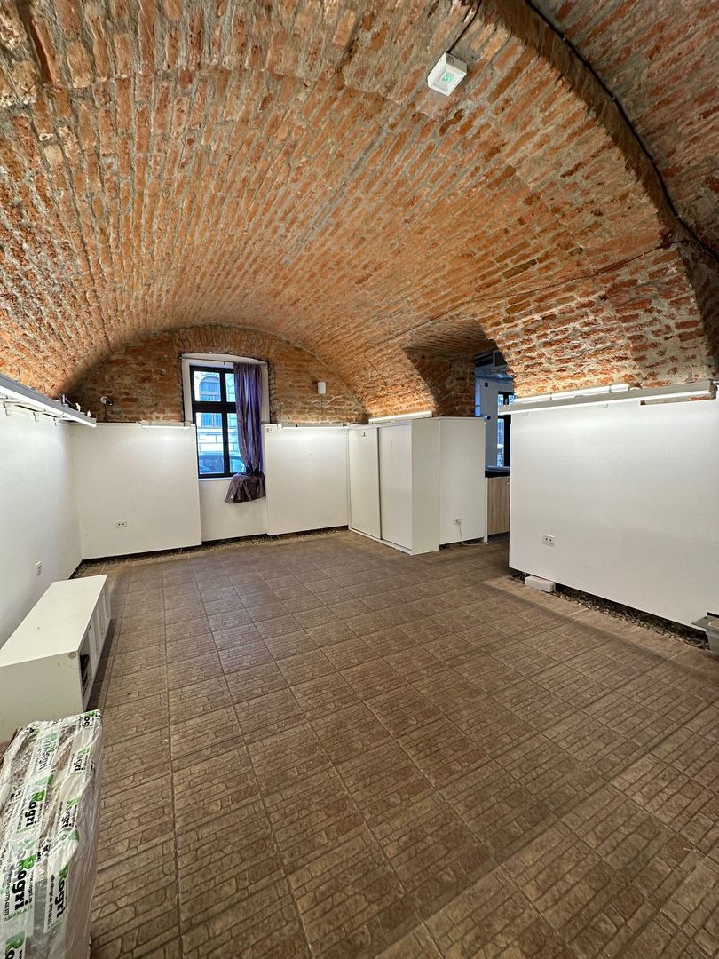 Spatiu comercial în Piața Unirii - 155 mp - Poză 21