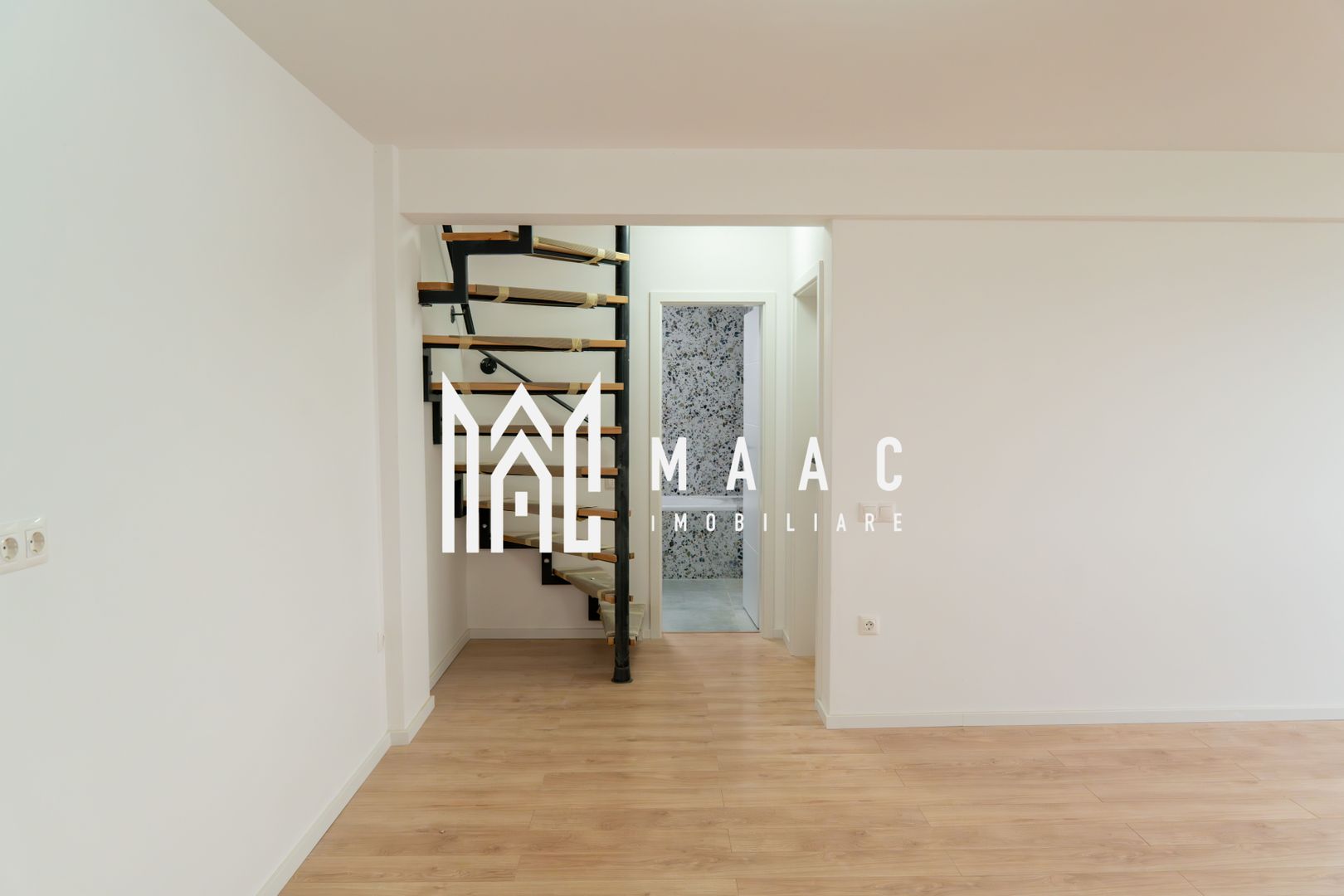 BLACK FRIDAY I Apartament 3 Camere I 78 mp I Etaj 3/3 I Parcare Inclusă - Poză 2