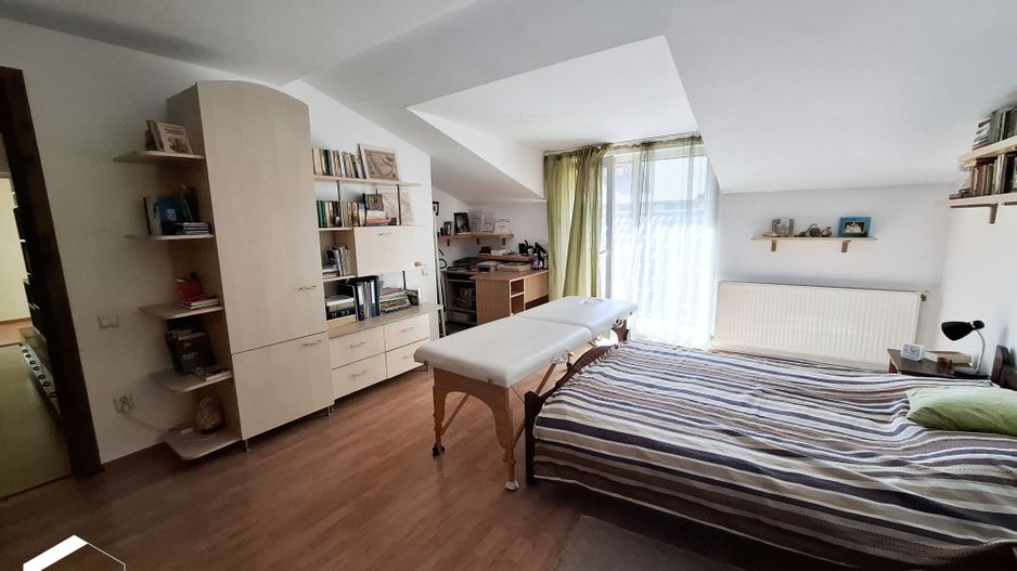 Casa tip duplex cu 6 camere, zona Republicii - Poză 20