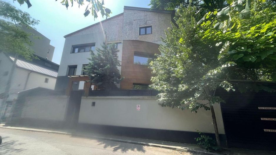 Vila de inchiariat in Herastrau \ Villas Rent in Herastrau area. - Poză 2