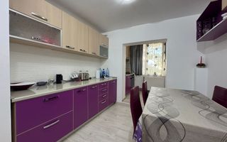 Apartament cu 2 camere, etaj intermediar, Ampoi 3 - Poză 2