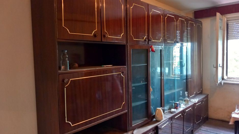 BRASADAS vinde garsoniera la etajul 2 în Micro 15 - Poză 1