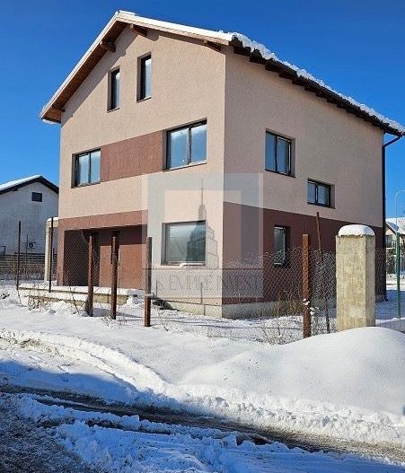 🏡 VILĂ NOUĂ 2025 – SÂNPETRU, BRAȘOV | 500 MP | TERASĂ 43 MP |199.000E - Poză 2