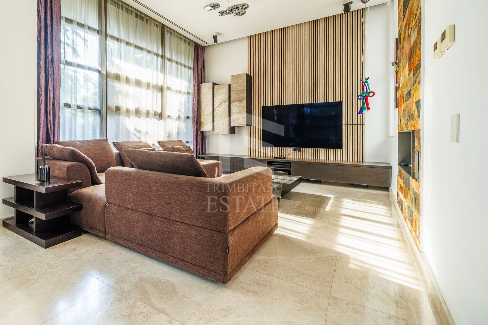 O CASA  PREMIUM-Drumul Taberei / Valea Oltului/ Valea Argesului - Poză 1