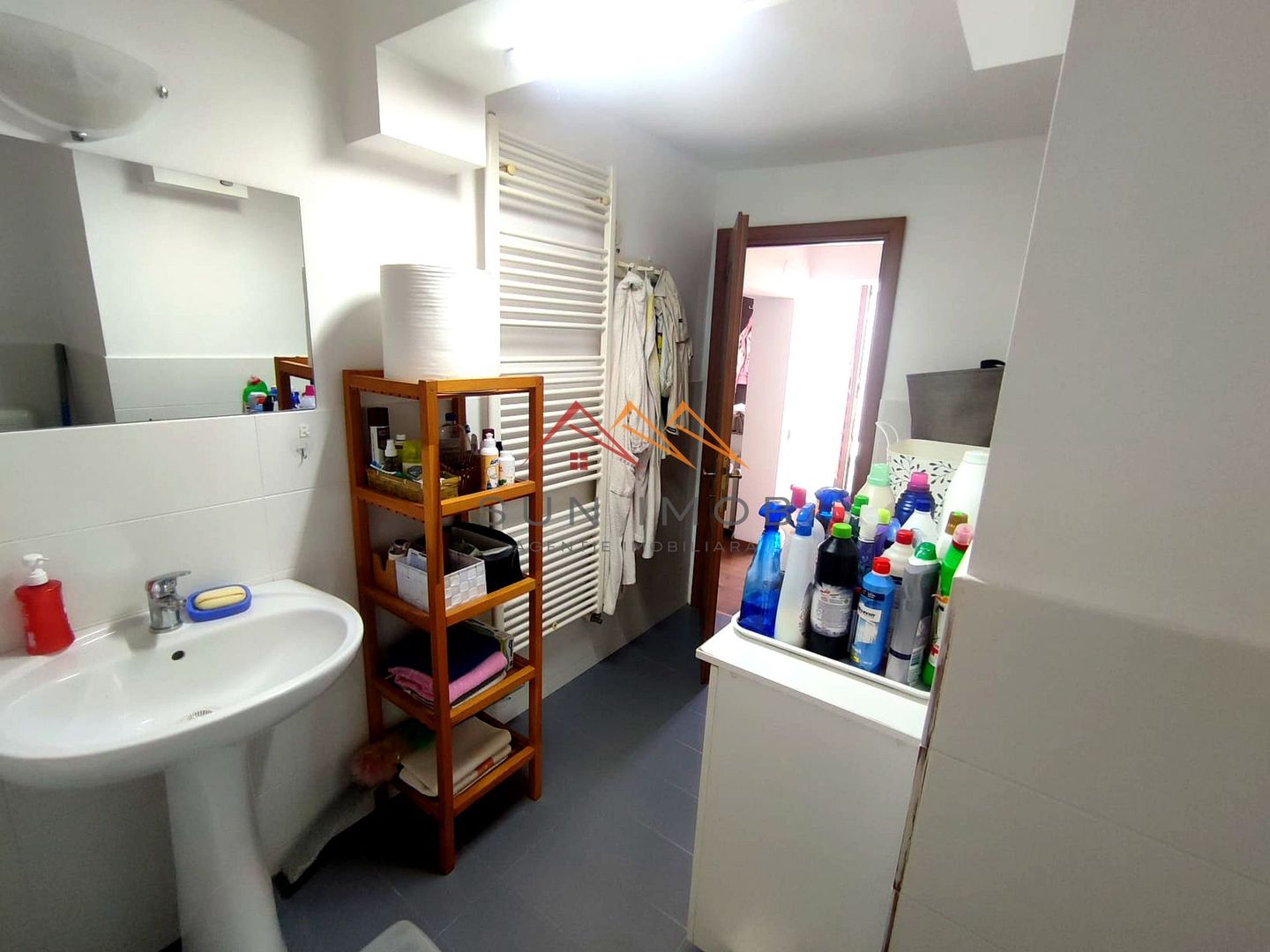 CAMERĂ DE ÎNCHIRIAT ÎN VILĂ | 25 MP | PE TERMEN SCURT SAU LUNG - Poză 10