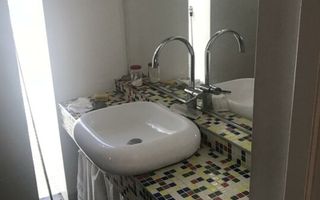 De inchiriat Casa Semidecomandata curte proprie cu 2 fronturi zona Uta - Poză 5