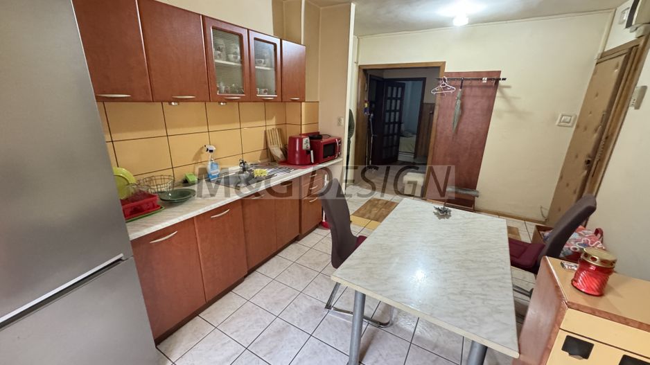 Inchiriez 3 camere decomandat etaj 1 Dorobanti - CENTRALA PROPRIE - Poză 7
