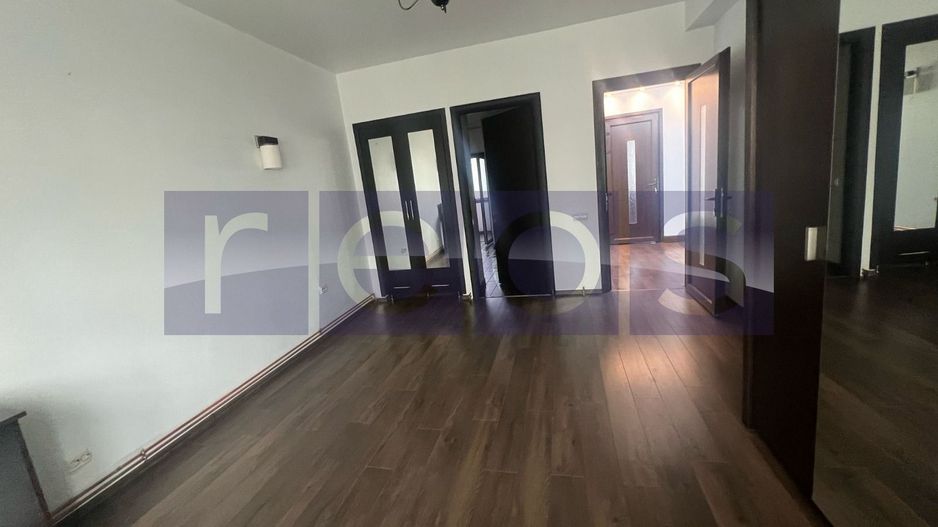 DE VÂNZARE APARTAMENT 3 CAMERE | 18 MIN METROU UNIVERSITATE | ZONA CENTRALĂ - Poză 3